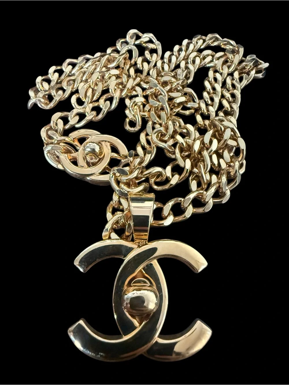 CHANEL Vintage 1996 Gold-Tone Turn-lock CC Pendant Necklace
